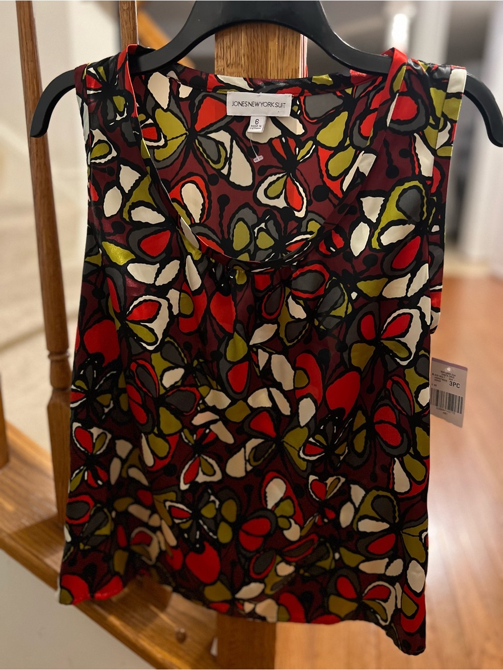 Jones New York Multicolor Floral Sleeveless Top - Red, Olive, White, Black - Picture 1 of 1